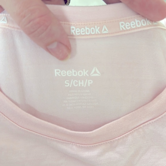 Reebok Pink Athletic Tank Loose Fit Size Small NWOT Condition - Picture 3 of 6